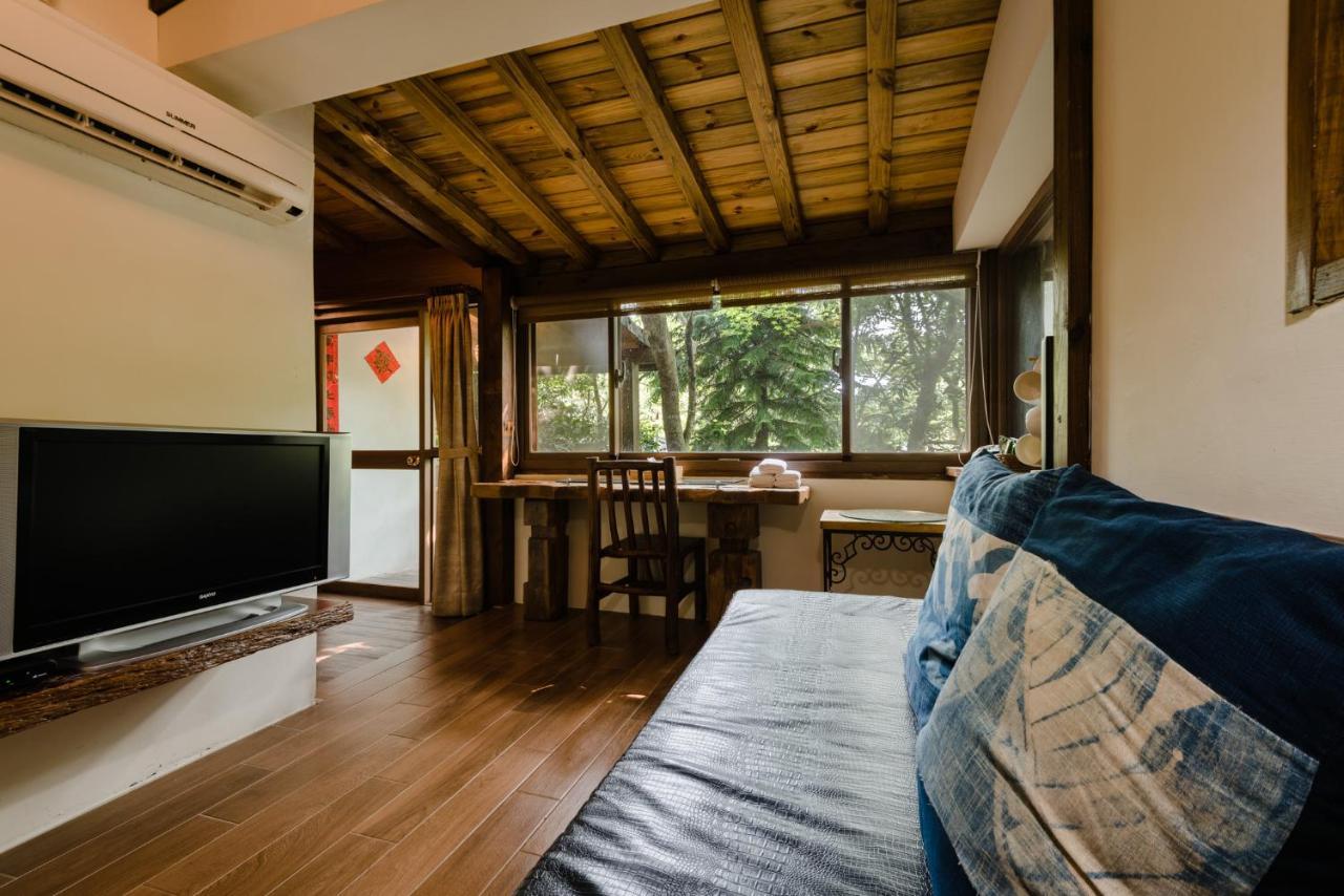 Zhou Ye Cottage Sanyi Eksteriør billede